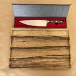 מארז בוצ’ר סטייק חריץ וסכין שף עץ עם חריטה אישית